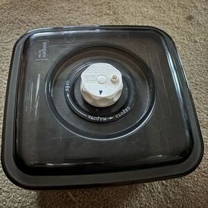 Foodsaver By Telia Model #663 2 1/4 Qt. Marinating Container -No Hose